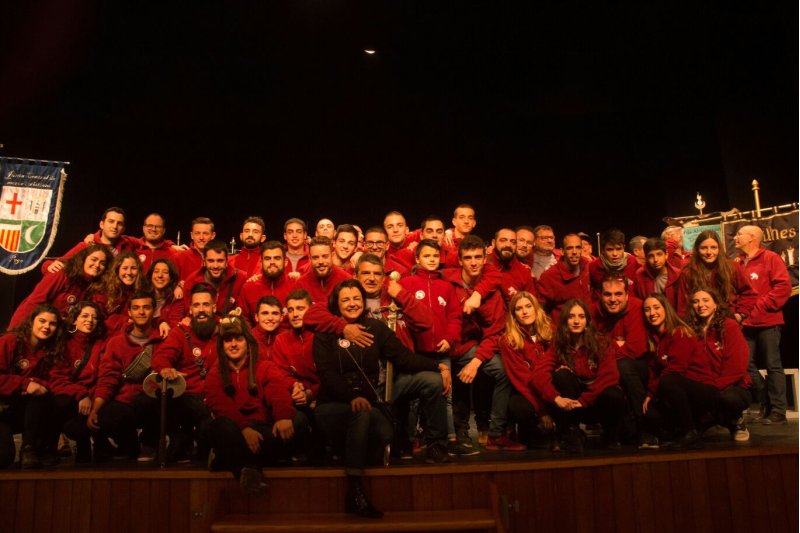 La filà cristiana Albardins de Pego estrena un musical dirigit per César Monzonís La filà cristiana Albardins de Pego estrena un musical dirigit per César Monzonís