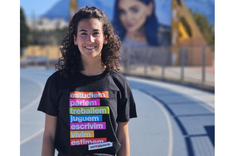 Dia Internacional de la Llengua Materna a Dénia: estimem en i el valencià Dia Internacional de la Llengua Materna a Dénia: estimem en i el valencià