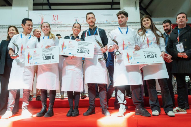 El restaurante L'Atelier Robuchon de Madrid gana el Concurso Internacional de Cocina Creativa  de la Gamba Roja de Dénia  El restaurante L'Atelier Robuchon de Madrid gana el Concurso Internacional de Cocina Creativa  de la Gamba Roja de Dénia