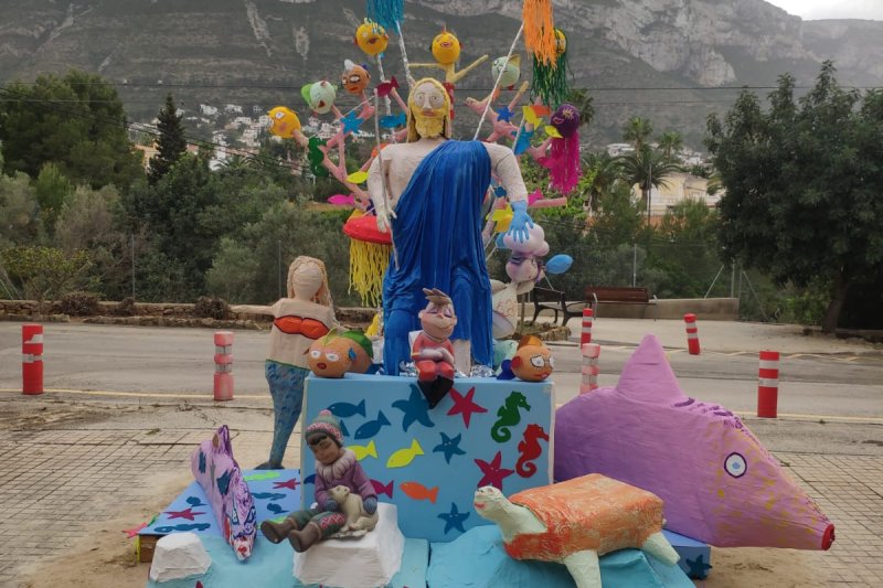 La falla de la residencia homenajea en Ucrania La falla de la residencia homenajea en Ucrania