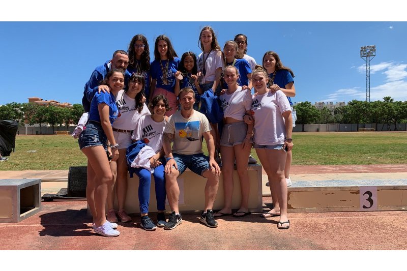 El equipo de natación del Centro deportivo Denia deja muy alto el pódium Dianense en la XIII edición de Minijocs de la Marina Alta El equipo de natación del Centro deportivo Denia deja muy alto el pódium Dianense en la XIII edición de Minijocs de la Marina Alta