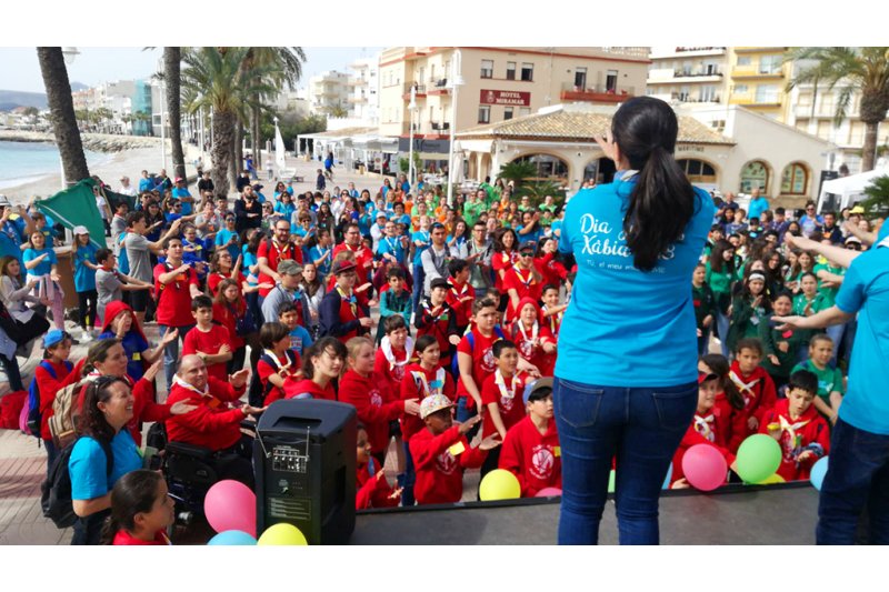 El encuentro Juniors comarcal reúne en Xàbia a cerca de 400 participantes en torno a una jornada lúdica y de diversión El encuentro Juniors comarcal reúne en Xàbia a cerca de 400 participantes en torno a una jornada lúdica y de diversión