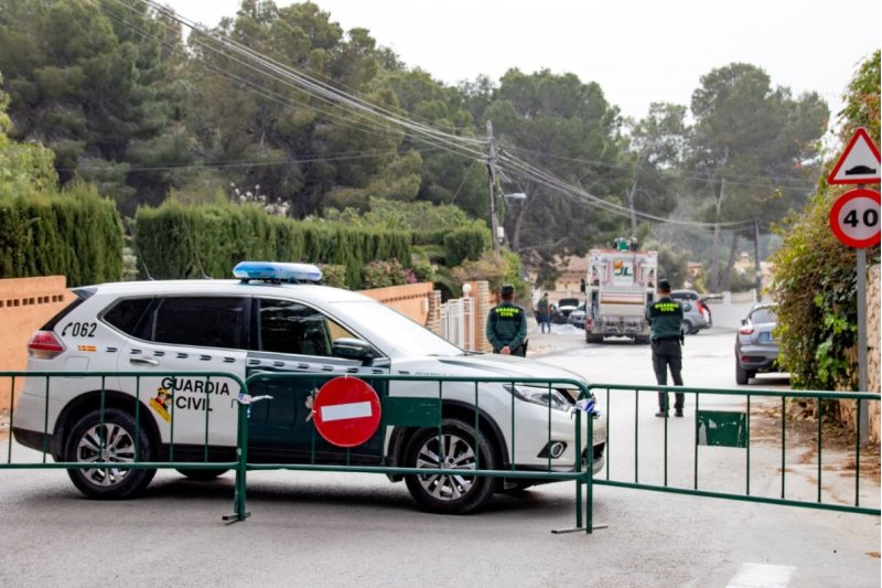 Aparece una mujer degollada en un contenedor en Moraira Aparece una mujer degollada en un contenedor en Moraira