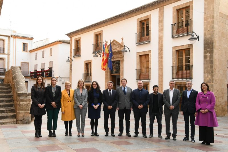 Ximo Puig y el resto de consellers celebran el pleno de Xàbia y se interesan por asuntos e iniciativas de la ciudad Ximo Puig y el resto de consellers celebran el pleno de Xàbia y se interesan por asuntos e iniciativas de la ciudad