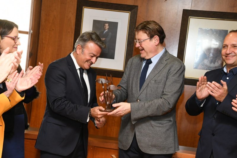 Ximo Puig y el resto de consellers celebran el pleno de Xàbia y se interesan por asuntos e iniciativas de la ciudad Ximo Puig y el resto de consellers celebran el pleno de Xàbia y se interesan por asuntos e iniciativas de la ciudad