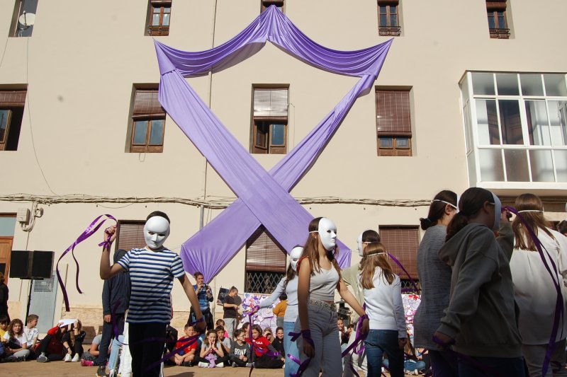 Paula González Bisbal gana el concurso de carteles para ilustrar el 25N en Pego  Paula González Bisbal gana el concurso de carteles para ilustrar el 25N en Pego