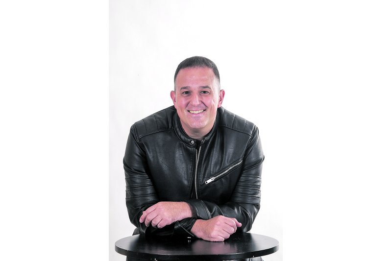 El escritor ondarense Jovi Seser gana el Premi Enric Valor de la Diputación  El escritor ondarense Jovi Seser gana el Premi Enric Valor de la Diputación