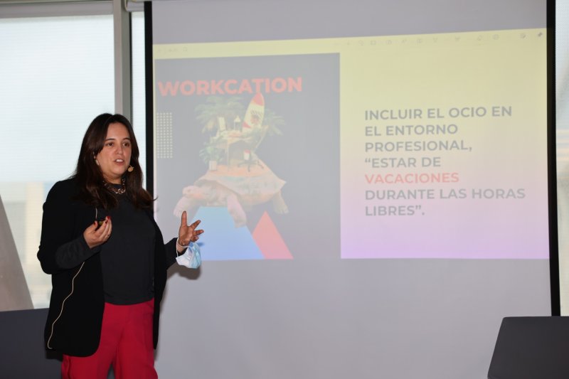 El Círculo de Directivos debate en Dénia: un entorno atractivo para teletrabajar y un buen salario emocional como fórmulas para atraer talento El Círculo de Directivos debate en Dénia: un entorno atractivo para teletrabajar y un buen salario emocional como fórmulas para atraer talento