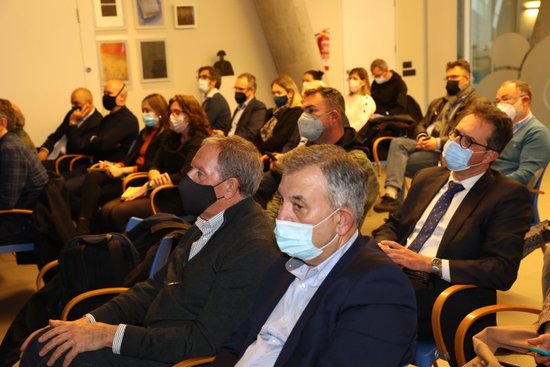 El Círculo de Directivos debate en Dénia: un entorno atractivo para teletrabajar y un buen salario emocional como fórmulas para atraer talento El Círculo de Directivos debate en Dénia: un entorno atractivo para teletrabajar y un buen salario emocional como fórmulas para atraer talento