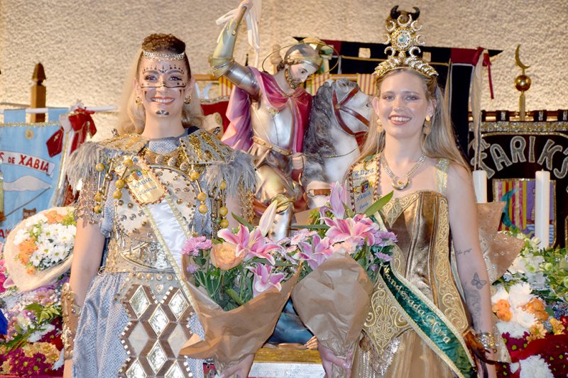 La ofrenda a Sant Jaume marca el inicio de los días grandes de los Moros i Cristians de Xàbia La ofrenda a Sant Jaume marca el inicio de los días grandes de los Moros i Cristians de Xàbia