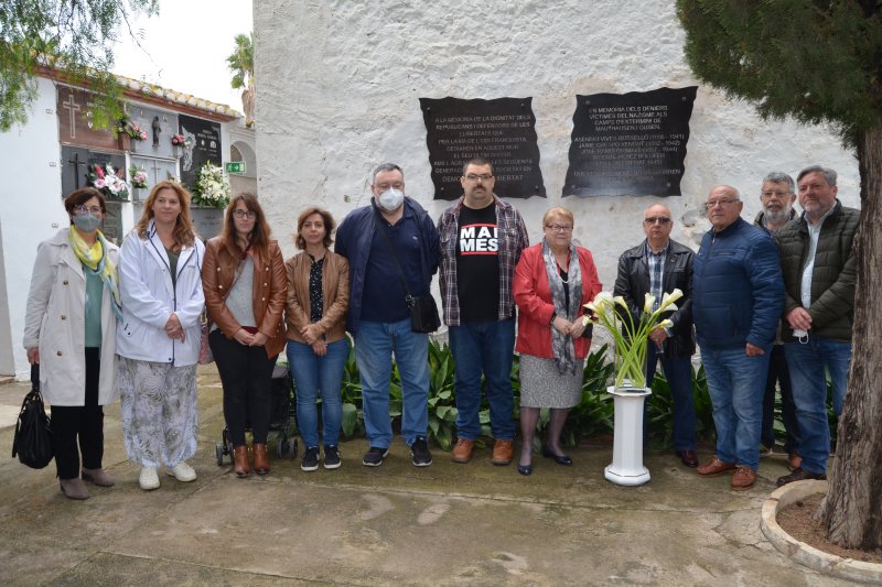 Dénia recuerda a las víctimas del nazismo en el aniversario de la liberación de los campos de Mauthausen y Gusen Dénia recuerda a las víctimas del nazismo en el aniversario de la liberación de los campos de Mauthausen y Gusen