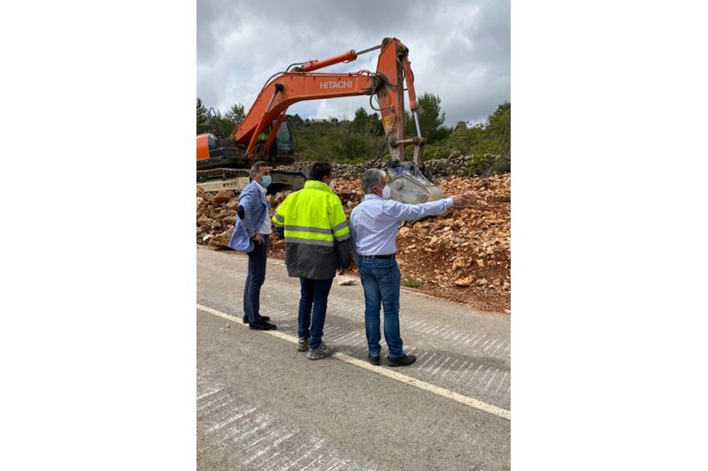 La Diputación retoma las obras de ensanche y mejora de la carretera entre Llíber y Senija La Diputación retoma las obras de ensanche y mejora de la carretera entre Llíber y Senija