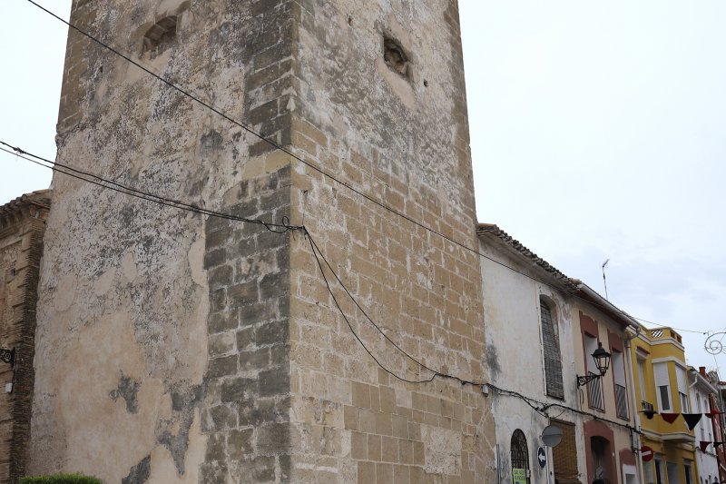 La reconquesta del castell preludia l’entrada de gala de moros i cristians d’El Verger La reconquesta del castell preludia l’entrada de gala de moros i cristians d’El Verger