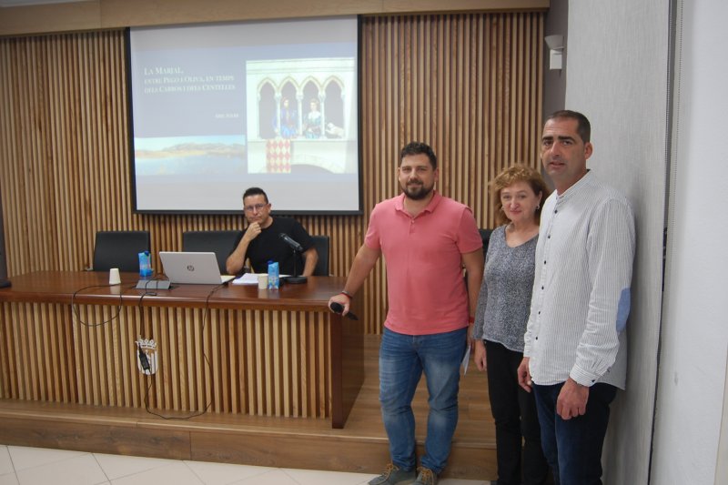 Una exposició fotogràfica de Salvador Pascual i Francesc Vila inaugura les Jornades d’Estudi Carmel Giner de Pego 2023 dedicades a la “guerra de l’aigua” Una exposició fotogràfica de Salvador Pascual i Francesc Vila inaugura les Jornades d’Estudi Carmel Giner de Pego 2023 dedicades a la “guerra de l’aigua”