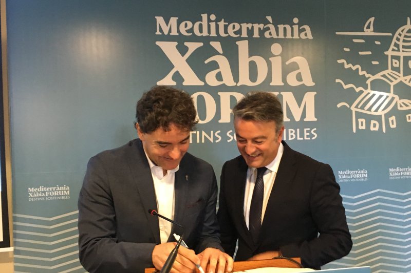 José Chulvi reclama a todos los sectores que se impliquen para alcanzar un modelo sostenible en el arranque de Mediterrània Xàbia Fòrum José Chulvi reclama a todos los sectores que se impliquen para alcanzar un modelo sostenible en el arranque de Mediterrània Xàbia Fòrum