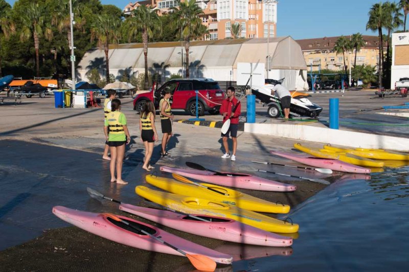 Dénia a la Mar abre las actividades náuticas a los alumnos de los institutos  Dénia a la Mar abre las actividades náuticas a los alumnos de los institutos