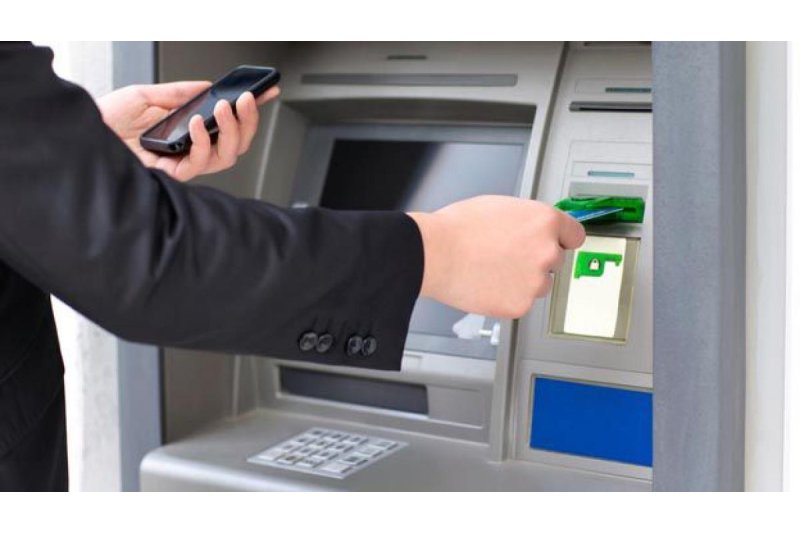 Compromís per Xàbia pide a los bancos que mantengan la atención presencial para la gente mayor Compromís per Xàbia pide a los bancos que mantengan la atención presencial para la gente mayor