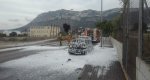 Arde un vehículo en marcha en Dénia Arde un vehículo en marcha en Dénia