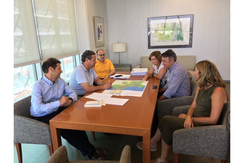 Xàbia presenta su PGOU ante la Conselleria de Urbanismo Xàbia presenta su PGOU ante la Conselleria de Urbanismo