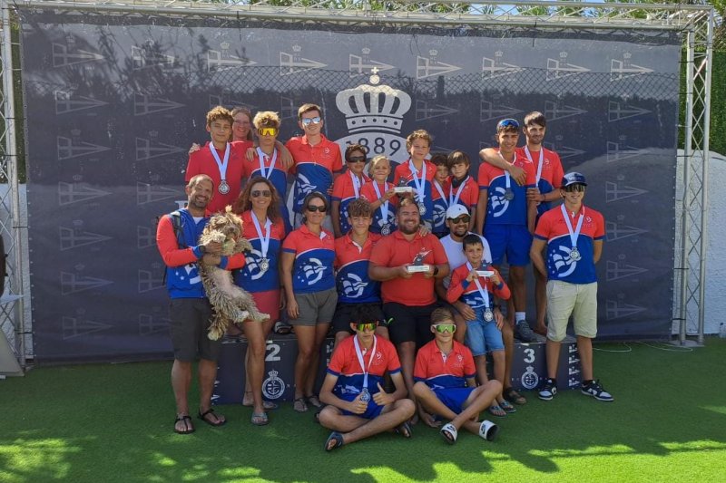 Los palistas del Real Club Náutico de Dénia brillan en la cuarta prueba de la Liga de Kayak de Mar  Los palistas del Real Club Náutico de Dénia brillan en la cuarta prueba de la Liga de Kayak de Mar