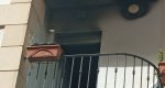 Desalojan un edificio en Dénia por el incendio en una vivienda  Desalojan un edificio en Dénia por el incendio en una vivienda