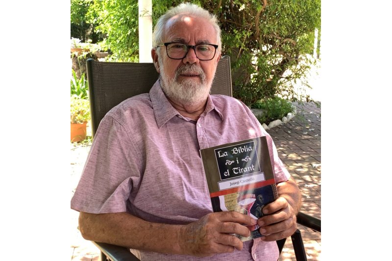 Josep Castelló publica La Bíblia i el Tirant, la seua primera novel·la històrica  Josep Castelló publica La Bíblia i el Tirant, la seua primera novel·la històrica
