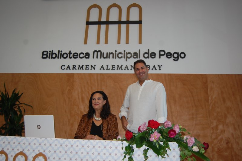 La Regidoria de Cultura de Pego inaugura la imatge corporativa de la Biblioteca “Carmen Alemany Bay” en el seu primer aniversari  La Regidoria de Cultura de Pego inaugura la imatge corporativa de la Biblioteca “Carmen Alemany Bay” en el seu primer aniversari
