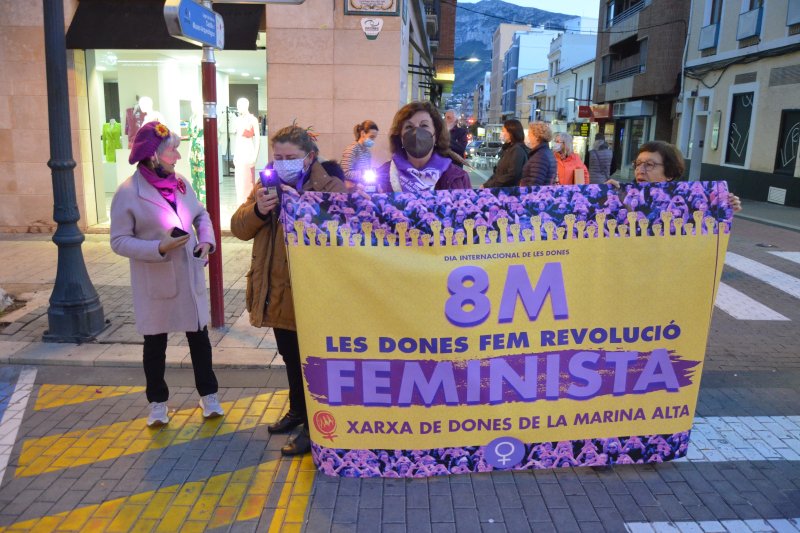 Cadena de mujeres como apoyo a la lucha feminista Cadena de mujeres como apoyo a la lucha feminista