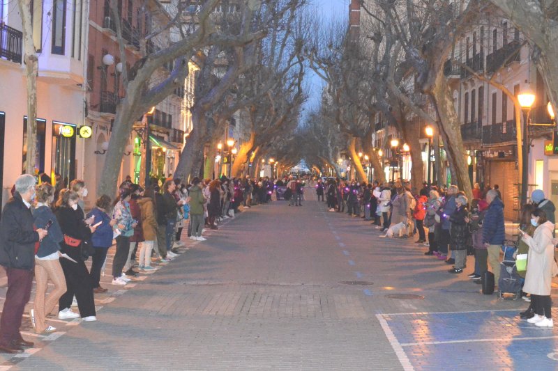 Cadena de mujeres como apoyo a la lucha feminista Cadena de mujeres como apoyo a la lucha feminista