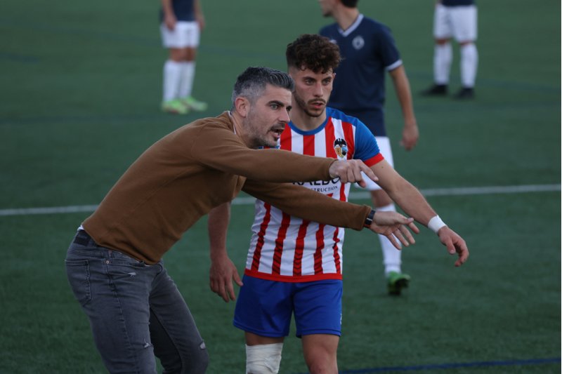 Manuel Esteban deja de ser el entrenador del CD Jávea Manuel Esteban deja de ser el entrenador del CD Jávea