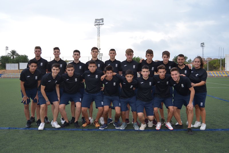 El CD Dénia presenta a sus equipos en  El CD Dénia presenta a sus equipos en