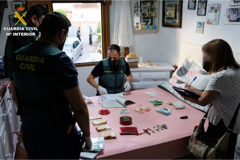 Dos detenidos en Xàbia por tráfico de drogas  Dos detenidos en Xàbia por tráfico de drogas