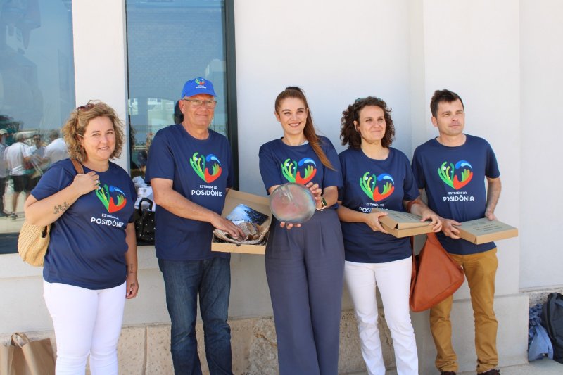 Un taller de cerámica de Jesús Pobre crea un plato decorativo hecho con Posidonia Un taller de cerámica de Jesús Pobre crea un plato decorativo hecho con Posidonia