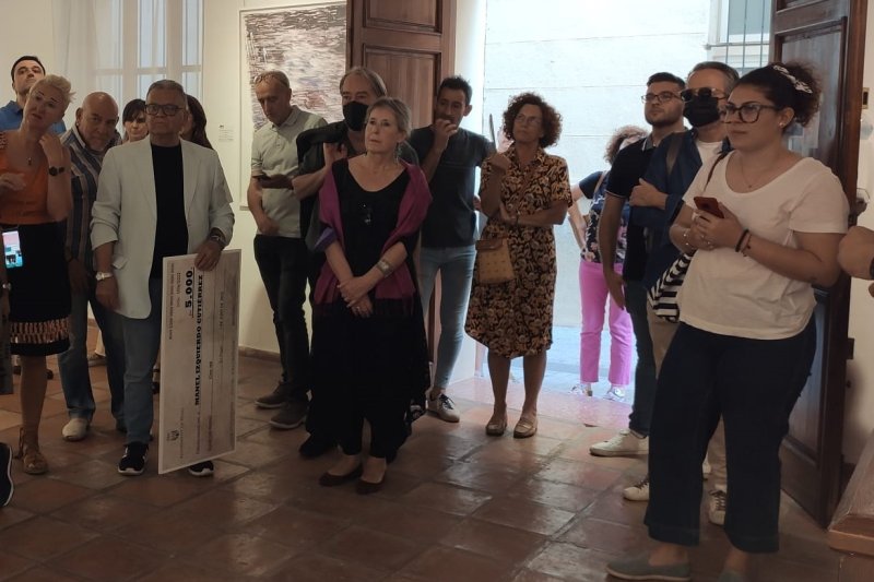 Manel Izquierdo se adjudica el XLVI Certamen de Pintura Contemporánea Vila de Pego con “No signal found T-120” Manel Izquierdo se adjudica el XLVI Certamen de Pintura Contemporánea Vila de Pego con “No signal found T-120”