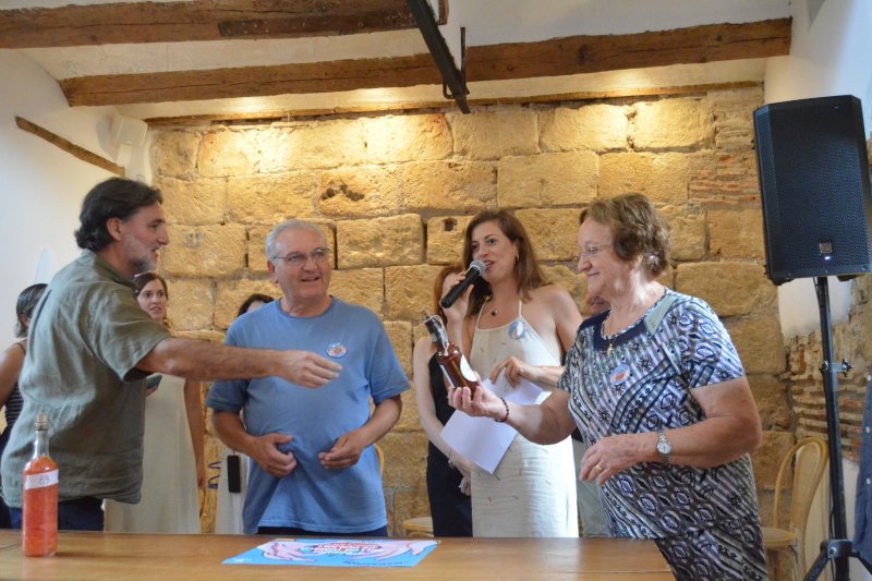 El concurso de Els Magazinos se convierte en una gran fiesta para el intercambio de experiencias El concurso de Els Magazinos se convierte en una gran fiesta para el intercambio de experiencias