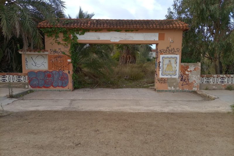 El solar del antiguo restaurante El Yate se convertirá en aparcamiento público  El solar del antiguo restaurante El Yate se convertirá en aparcamiento público