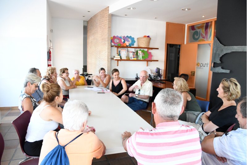 La zona municipal junto al consultorio médico del Arenal de Xàbia se habilitará como parking provisional durante este verano La zona municipal junto al consultorio médico del Arenal de Xàbia se habilitará como parking provisional durante este verano