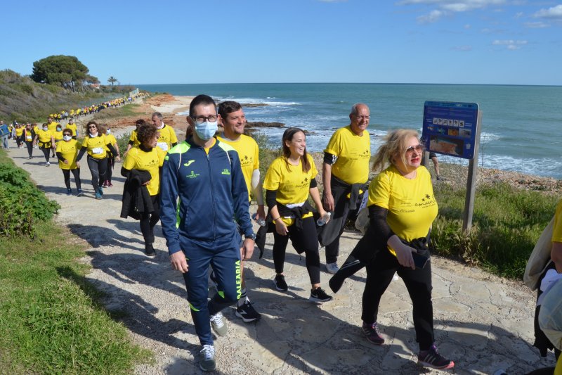 Amunt contra el Càncer recauda más de 9.000 euros en la Caminata Solidaria  Amunt contra el Càncer recauda más de 9.000 euros en la Caminata Solidaria