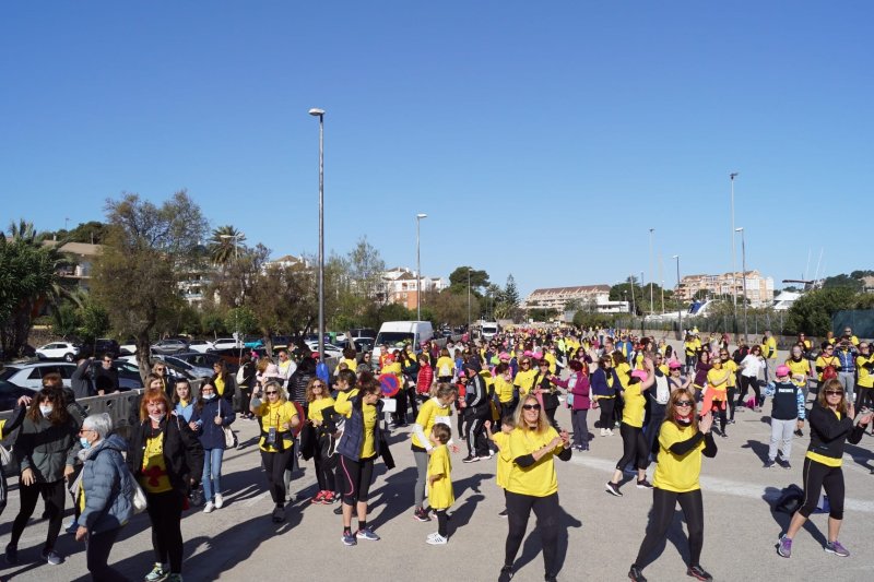Amunt contra el Càncer recauda más de 9.000 euros en la Caminata Solidaria  Amunt contra el Càncer recauda más de 9.000 euros en la Caminata Solidaria