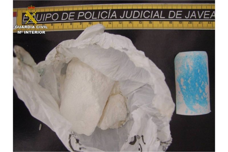 La Guardia Civil desarticula un punto de venta de droga en Pego La Guardia Civil desarticula un punto de venta de droga en Pego