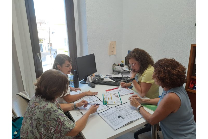 El Ayuntamiento de Pego incorpora un sistema de mediación para resolver conflictos de convivencia entre vecinos El Ayuntamiento de Pego incorpora un sistema de mediación para resolver conflictos de convivencia entre vecinos