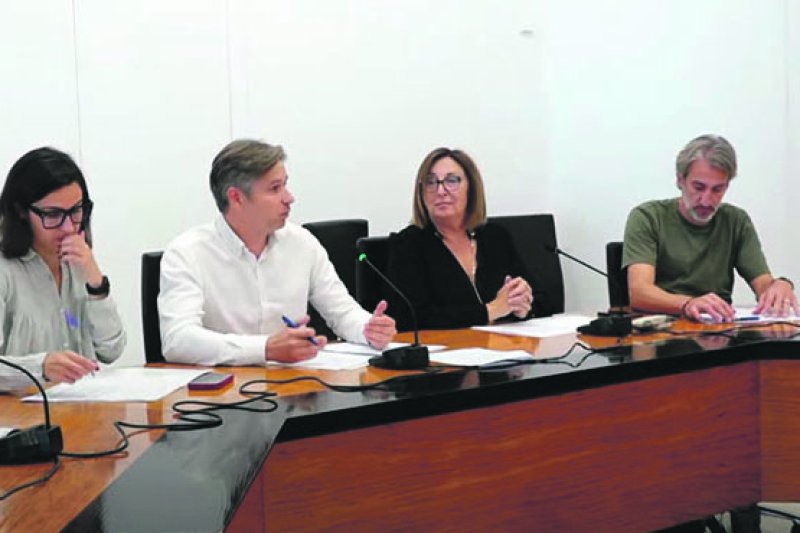 El Ministerio desoye la petición del Ayuntamiento para modificar el deslinde entre Les Deveses y el Palmar  El Ministerio desoye la petición del Ayuntamiento para modificar el deslinde entre Les Deveses y el Palmar