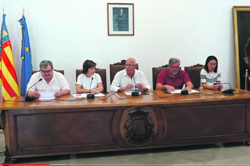 El Ministerio desoye la petición del Ayuntamiento para modificar el deslinde entre Les Deveses y el Palmar  El Ministerio desoye la petición del Ayuntamiento para modificar el deslinde entre Les Deveses y el Palmar