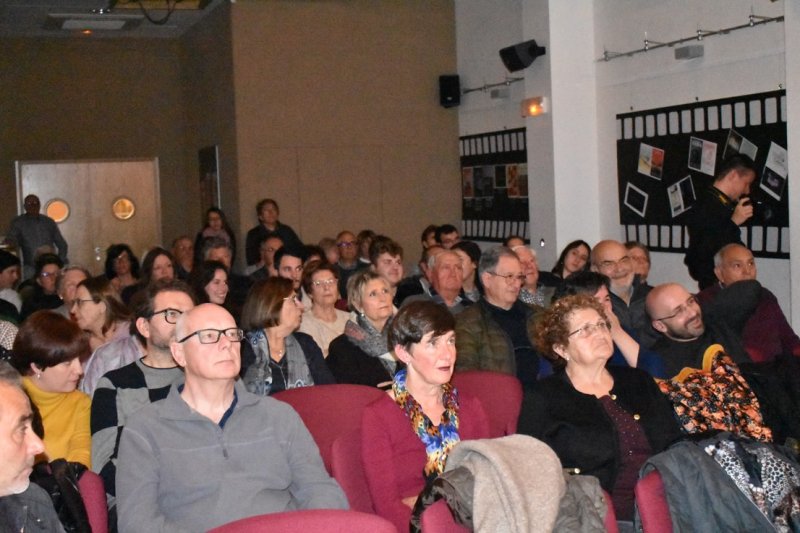 Viacruxis i The Europena Dream: Serbia s’enduen els tres pastiessets que reparteix el Curt Al Pap de Parcent Viacruxis i The Europena Dream: Serbia s’enduen els tres pastiessets que reparteix el Curt Al Pap de Parcent