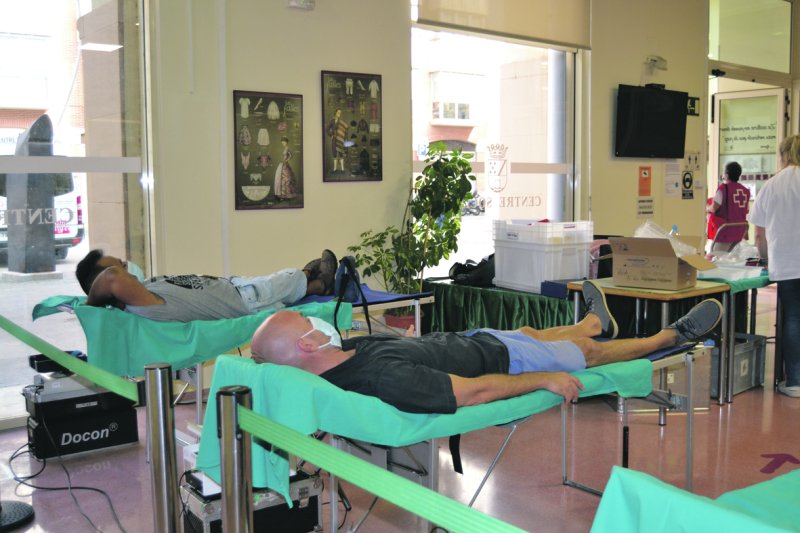 La Donación Solidaria de Dénia recibe a casi 120 personas  La Donación Solidaria de Dénia recibe a casi 120 personas