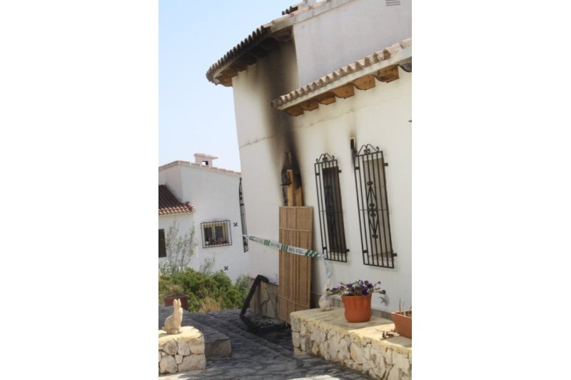 Fallece en un incendio en Monte Pedreguer una mujer de nacionalidad alemana   Fallece en un incendio en Monte Pedreguer una mujer de nacionalidad alemana