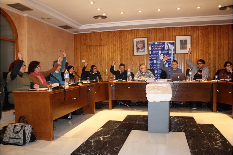 L’equip de govern d’Ondara aprova la compatibilització de terreny industrial en el parc comercial L’equip de govern d’Ondara aprova la compatibilització de terreny industrial en el parc comercial