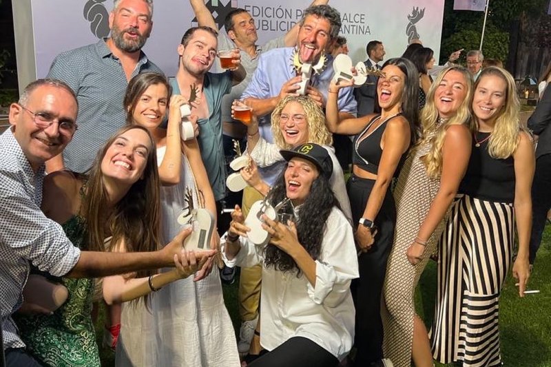 Sapristi Décom triunfa en los Premios Alce con 3 oros, 2 platas y 1 bronce. Sapristi Décom triunfa en los Premios Alce con 3 oros, 2 platas y 1 bronce.