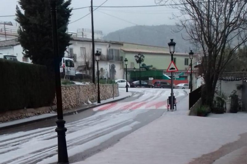 Gloria azota Xàbia y Gata y deja las primeras nieves en Castell de Castells Gloria azota Xàbia y Gata y deja las primeras nieves en Castell de Castells
