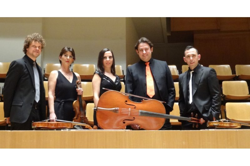 El quintet Heritage Ensemble i la soprano Carmen Romero actuen en el primer Concert de la Tardor de Pedreguer El quintet Heritage Ensemble i la soprano Carmen Romero actuen en el primer Concert de la Tardor de Pedreguer